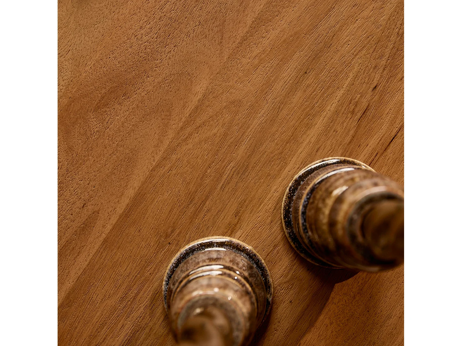 Table basse ronde en bois 2 tiroirs rainurés CORTINA