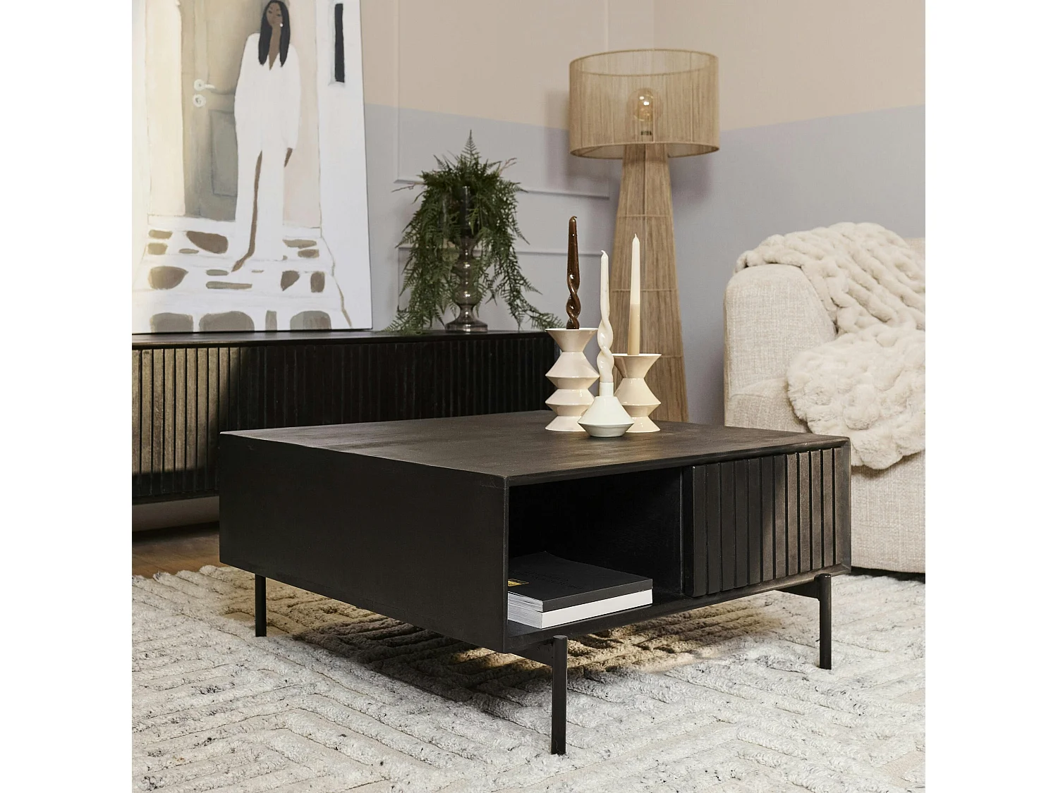 Table basse noire carrée en bois rainuré 2 tiroirs CORTINA