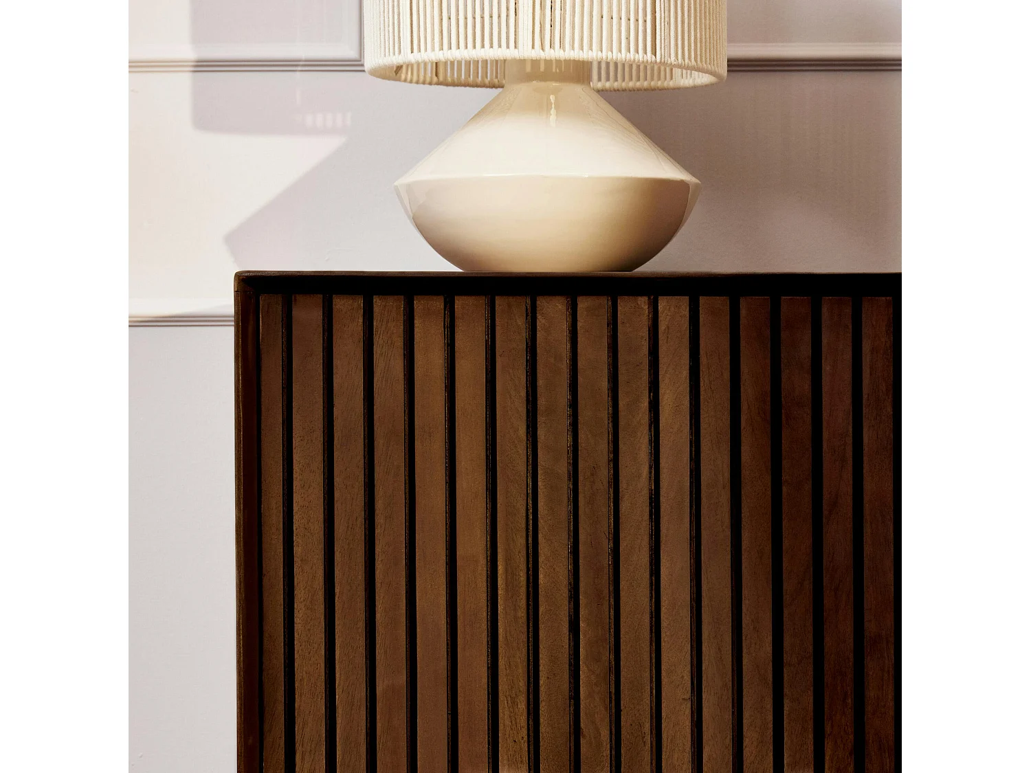 Buffet vintage bois brun 4 portes rainurées CORTINA