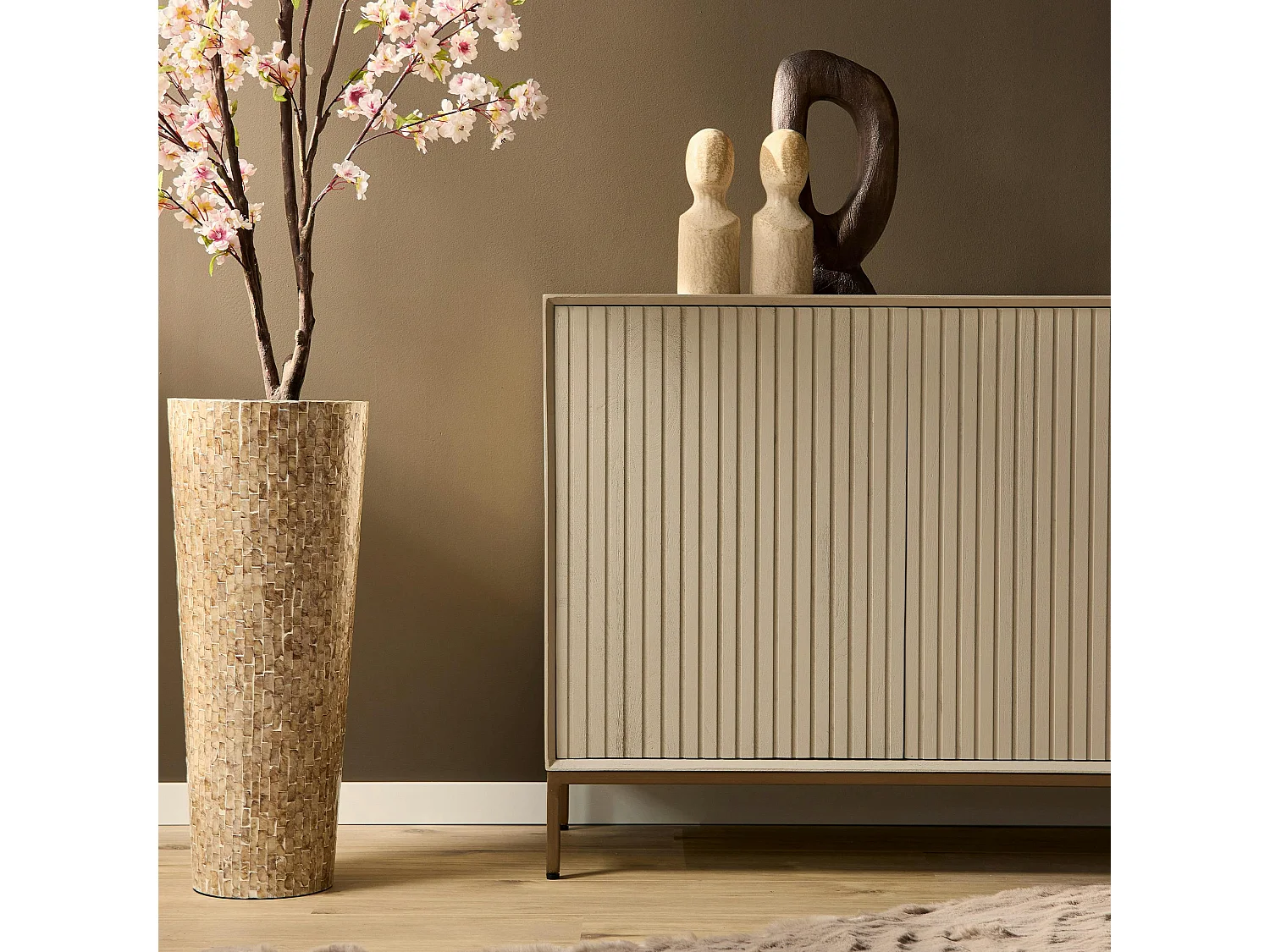 Buffet bois beige 4 portes rainurées 210 cm CORTINA