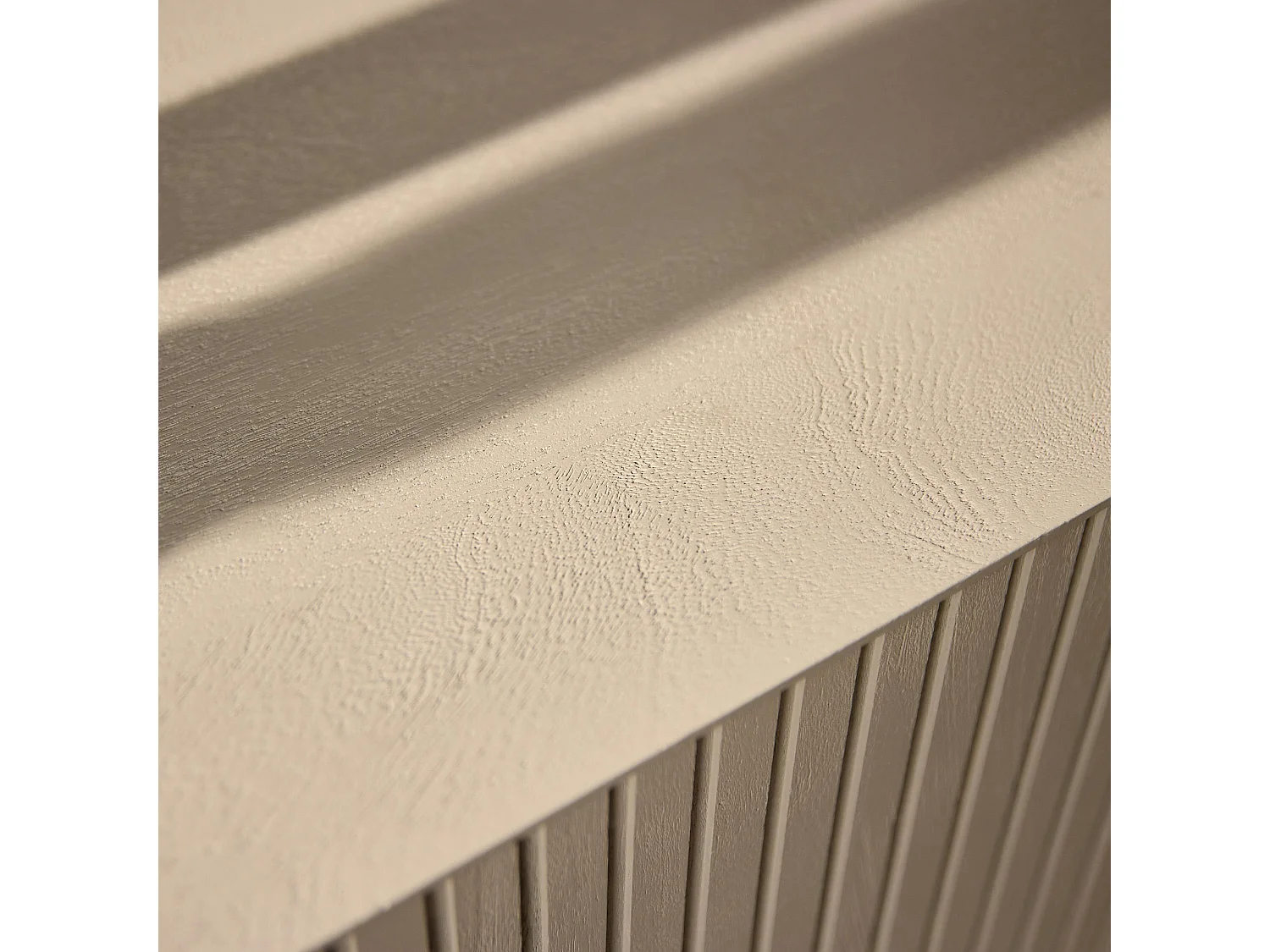 Buffet bois beige 4 portes rainurées 210 cm CORTINA