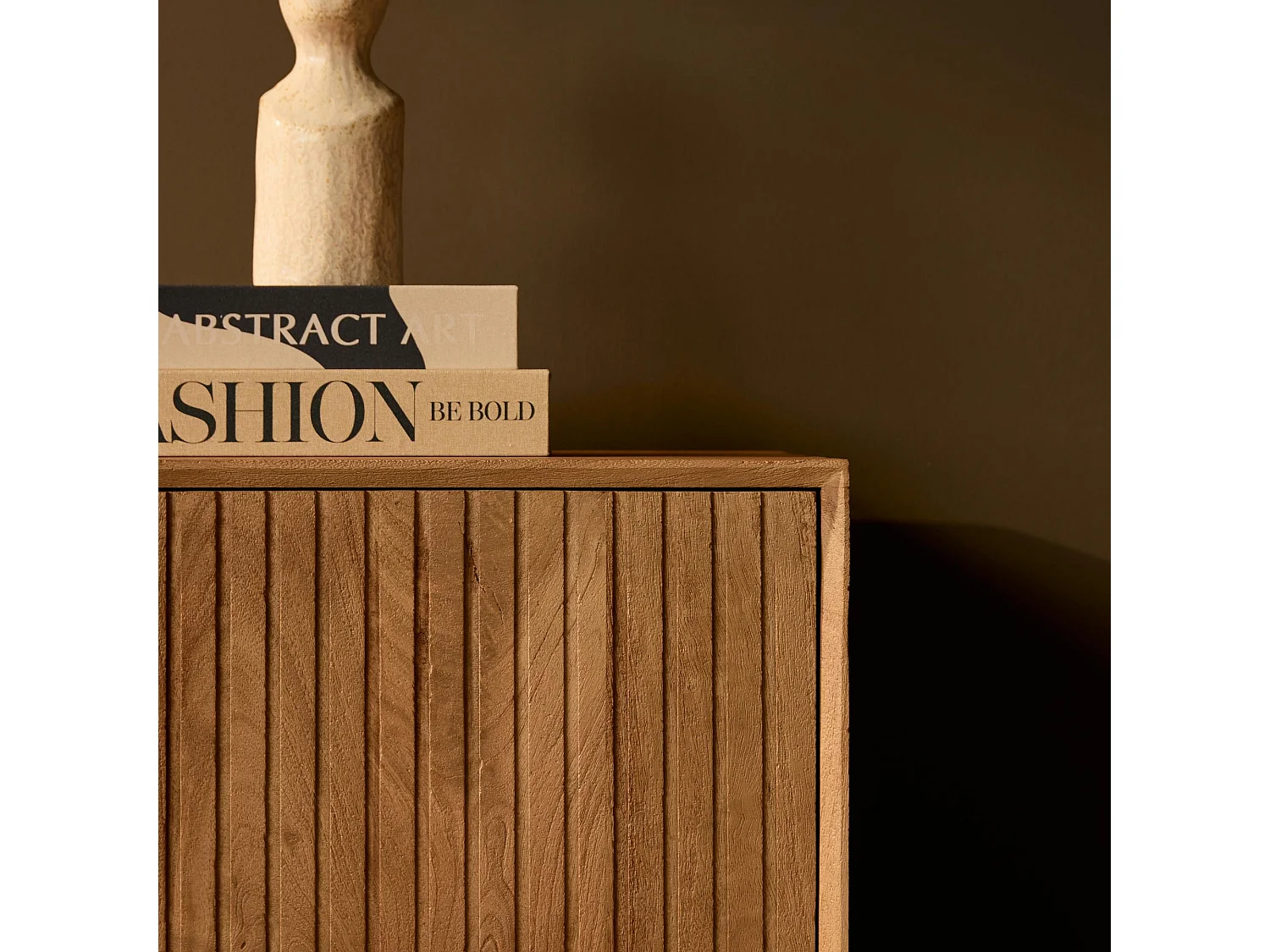 Buffet bois 4 portes rainurées CORTINA