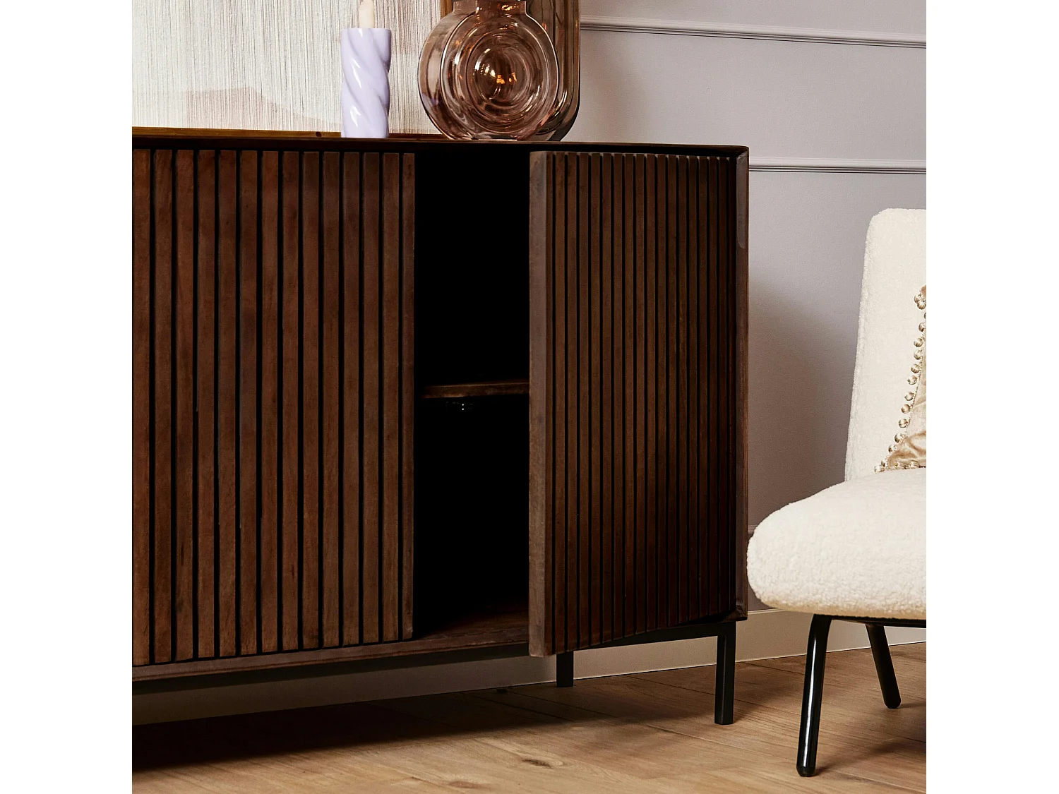 Buffet vintage bois brun 3 portes rainurées CORTINA