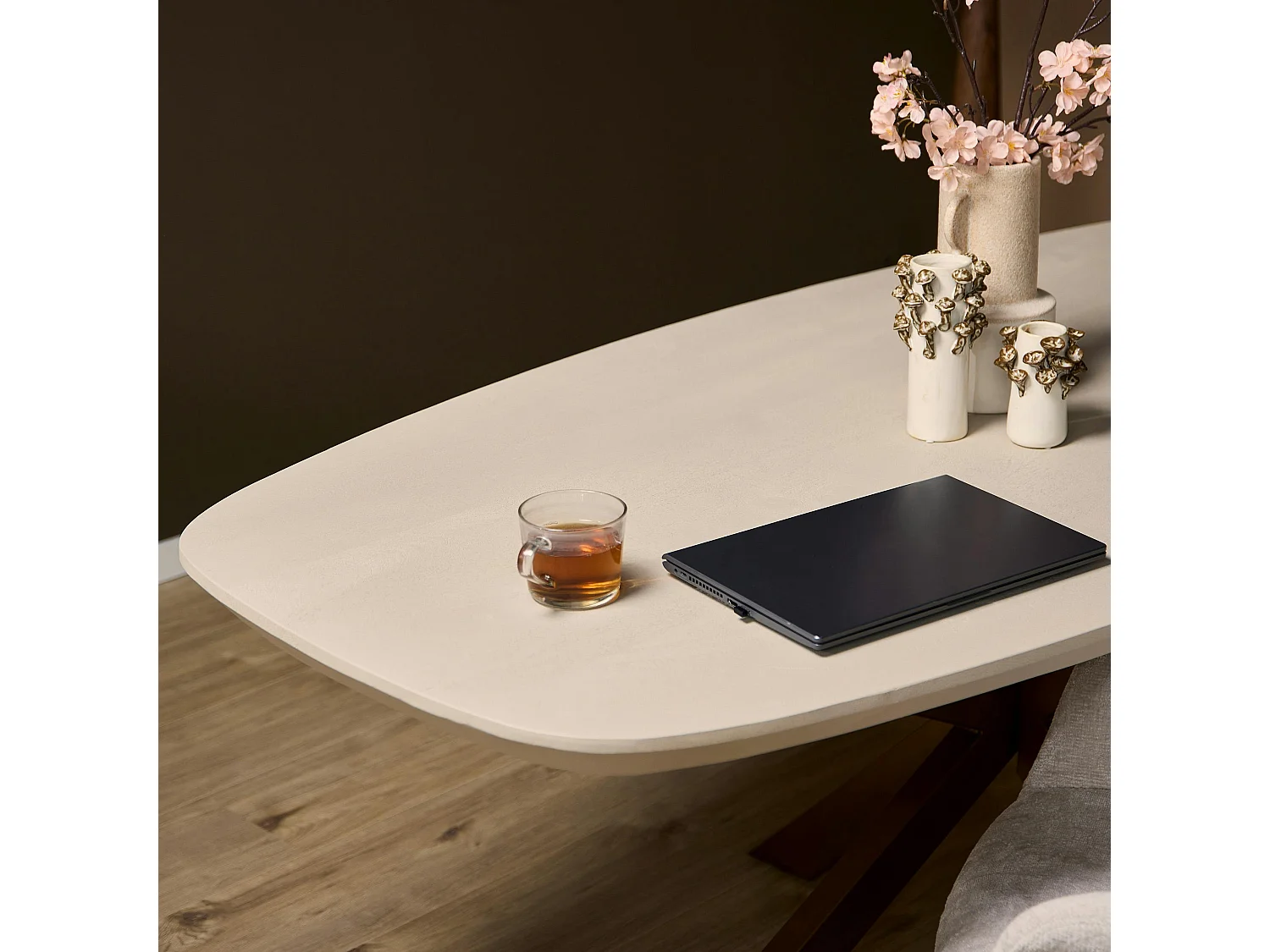 Table à manger bois sable bords arrondis 160 cm CORTINA