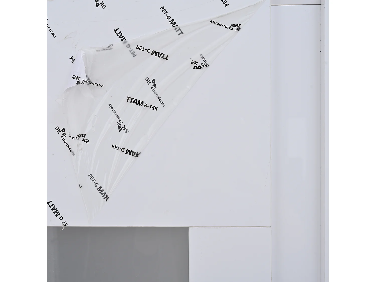 Vitrine 60x40x180 cm LED avec 1 porte en acrylique et rangement - buffet avec 3 étagères en verre - bois - blanc