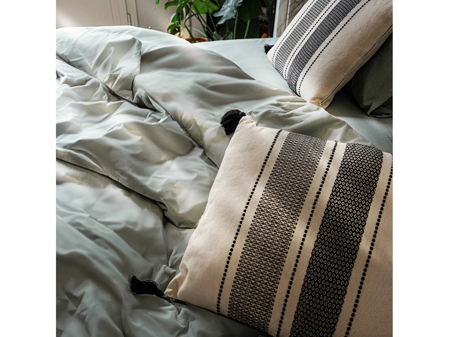 Coussin coton noir décoratif 50x50