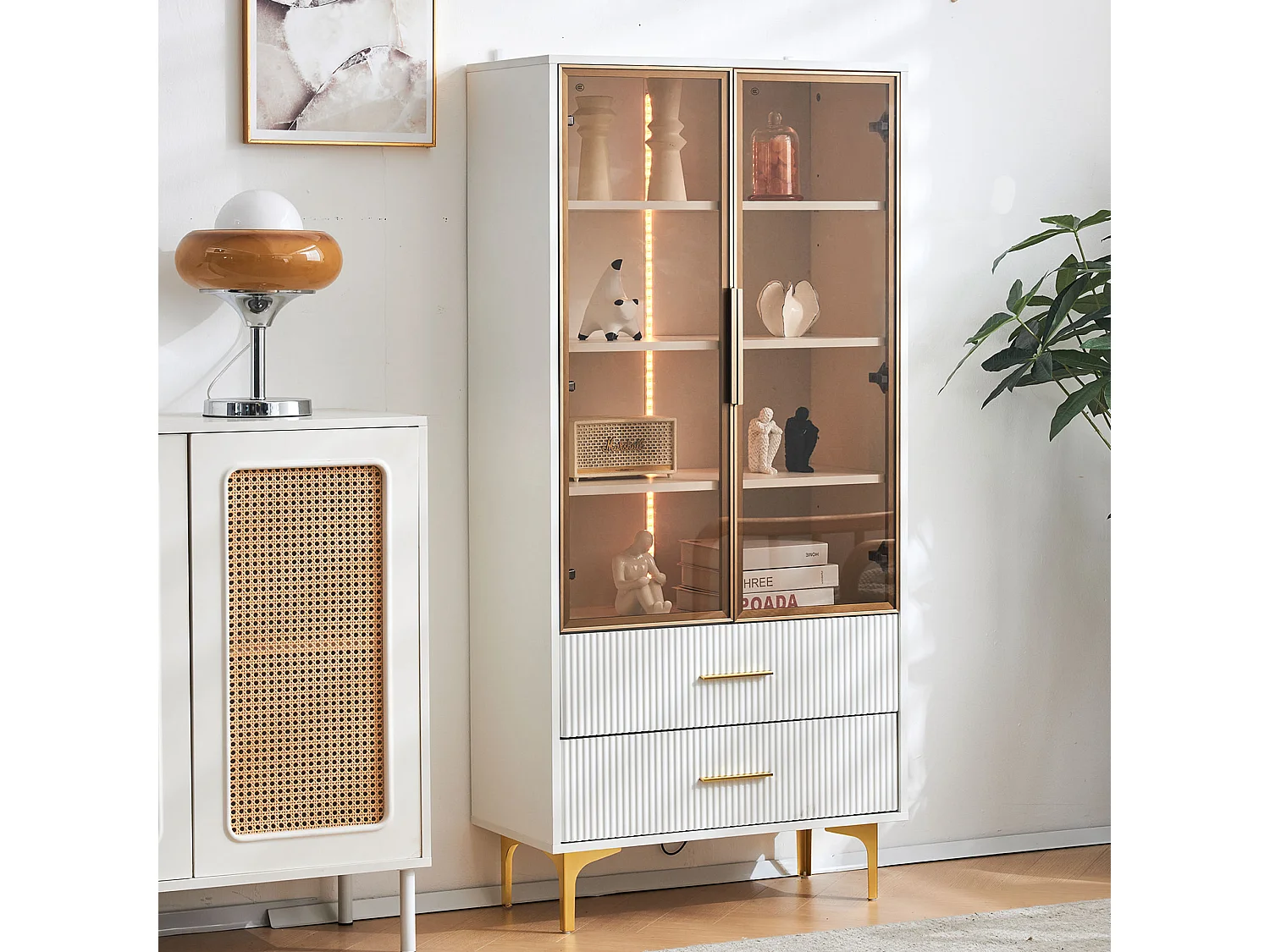 Vitrine 70x35x150 cm, 2 portes en verre teinté, étagères réglables, LED, panneau de particules blanc