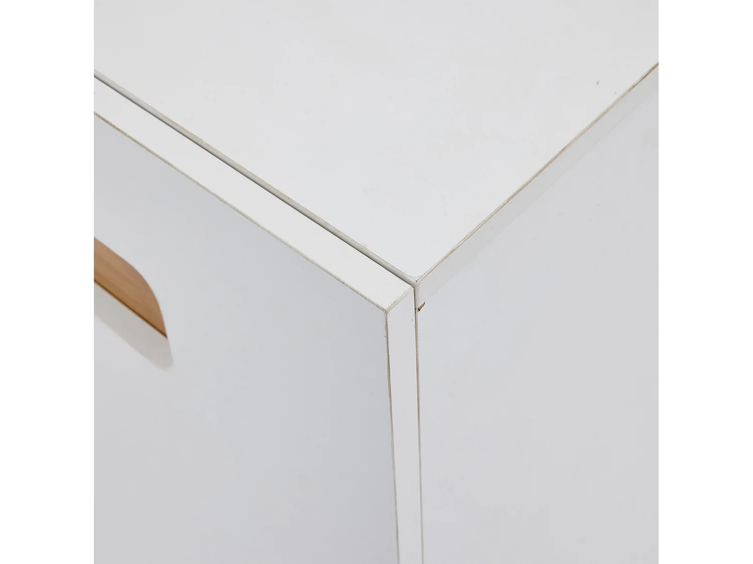 Buffet 140x40x70 cm LED avec 3 portes et étagères en verre - meuble de rangement en bois - blanc