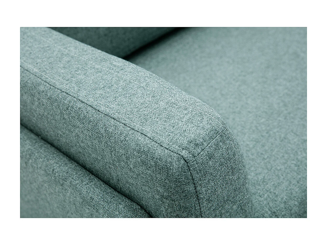 Divano design 2 posti in tessuto effetto velluto testurizzato grigio-verde e metallo nero MOSCO