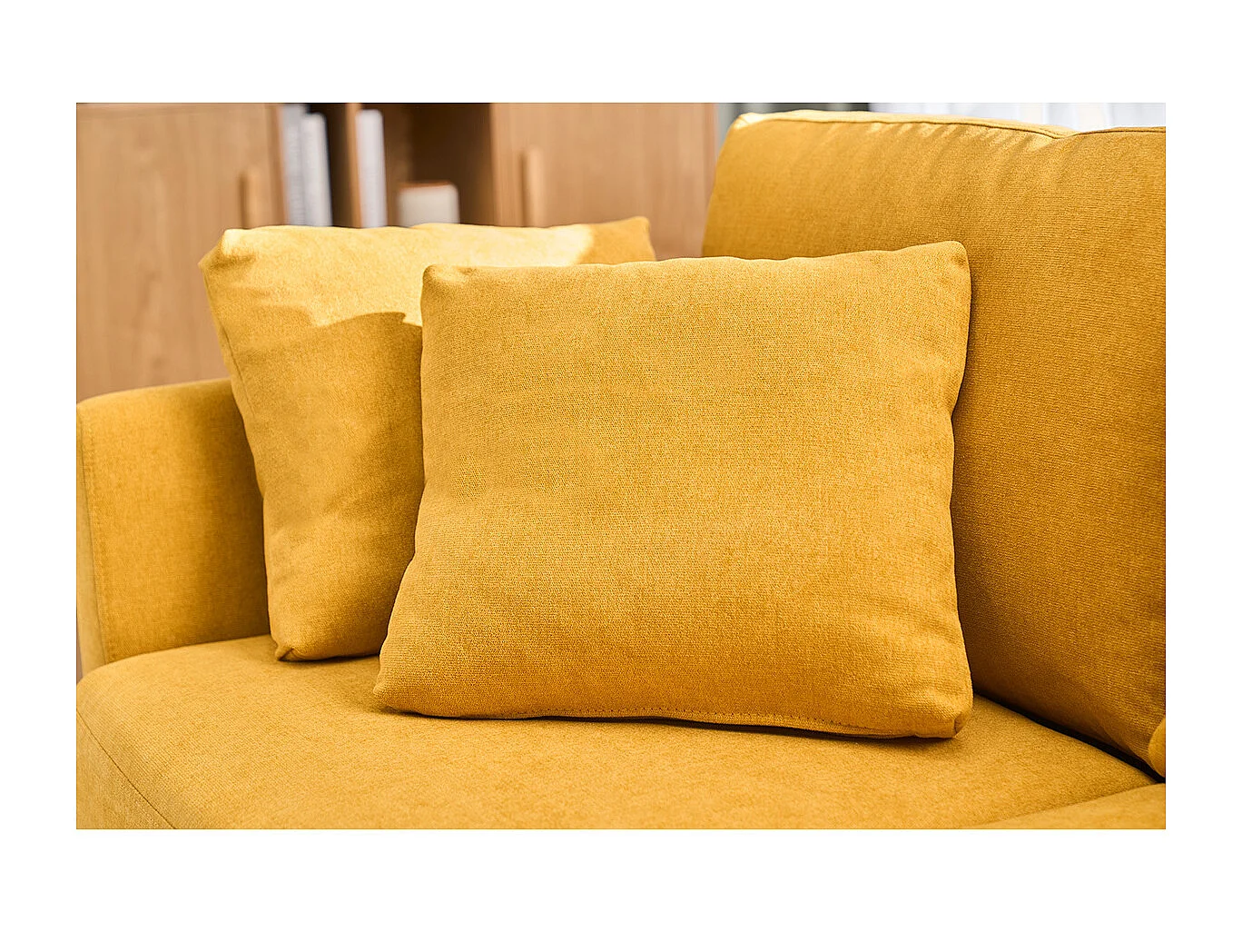 Sofá nórdico 2 plazas desenfundable terciopelo mostaza OSLO