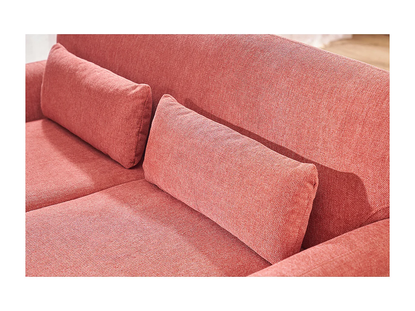 Canapé scandinave 2 places en tissu effet velours texturé terracotta et bois clair YOKO