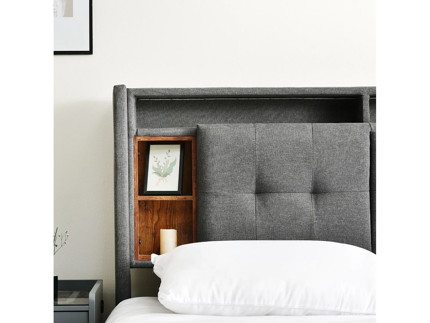 Lit double 140x200 cm avec tête de lit de rangement, prises USB et LED, bois et lin gris (Sans matelas)