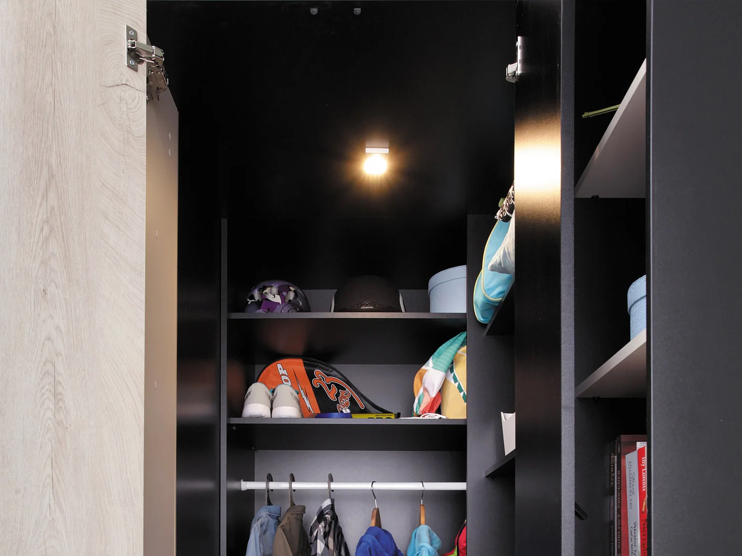 Armoire d'angle Camteso 113, Noir|Beige|Chêne, 190x135x135cm, Nombre d'étagères: 12