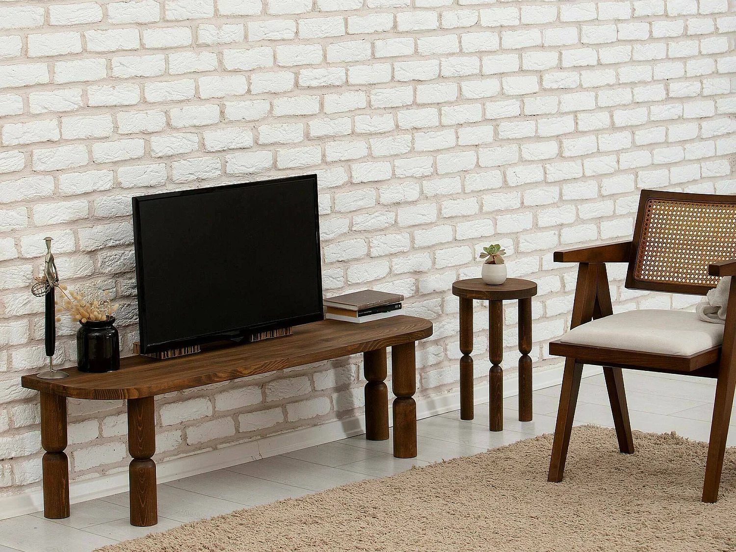Meuble TV Ceres, Buffet de salon, Armoire basse pour TV, Base murale de rangement, 140x35h40 cm, Noyer