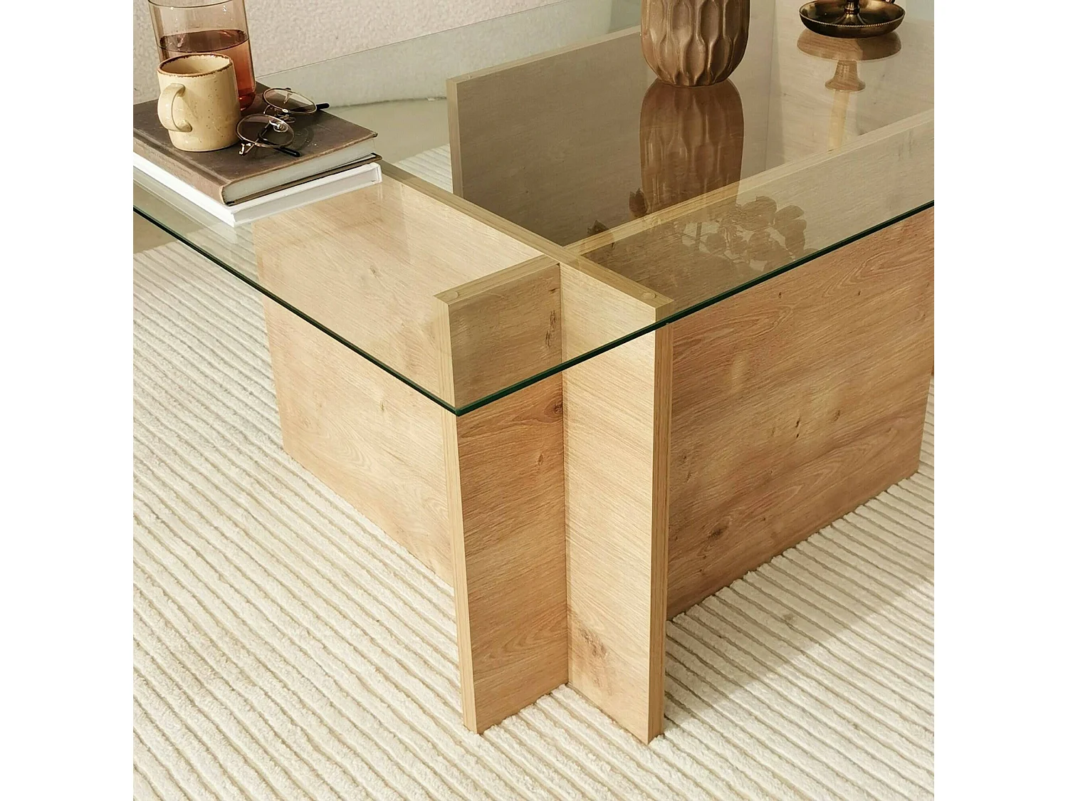 Couchtisch Teti, Zeitschriftenhalter, 105x65x40h cm Eiche braun, rechteckige Form, Farbverlauf, Eiche-Struktur