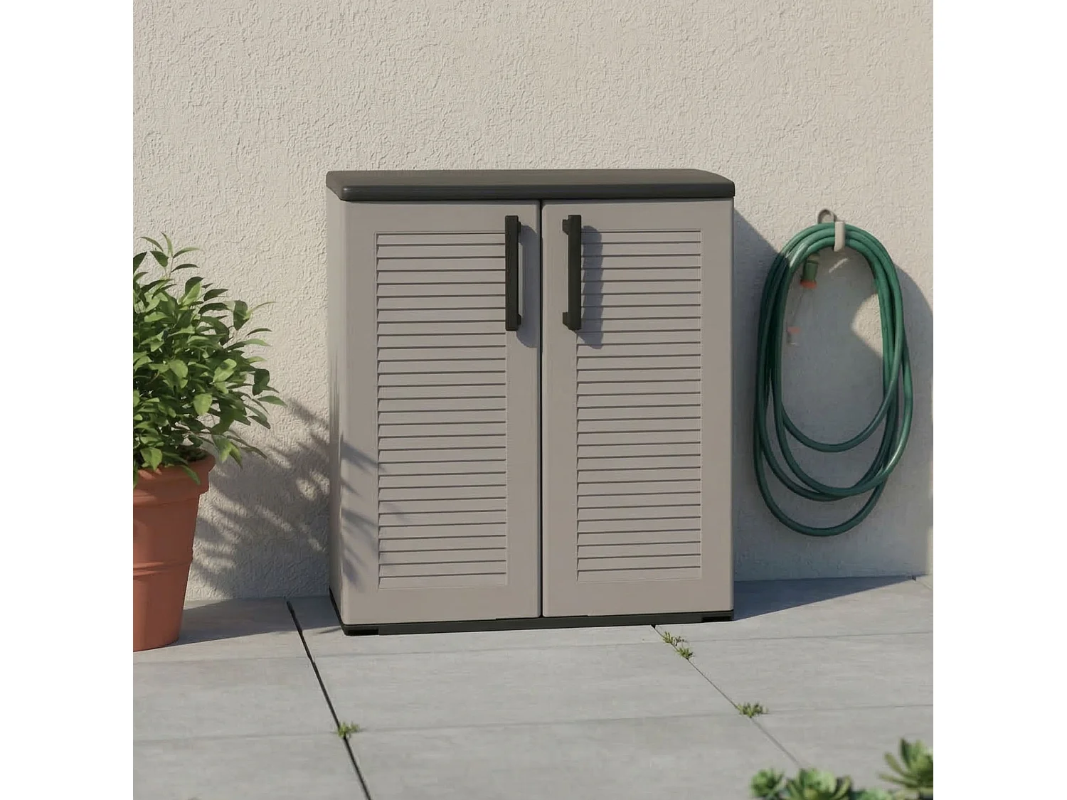 Armoire d'extérieur Mol, Armoire de balcon polyvalente, Armoire d'extérieur avec 2 portes, 100% Made in Italy, 68x37h84 cm, Finition rayée, Gris et Noir