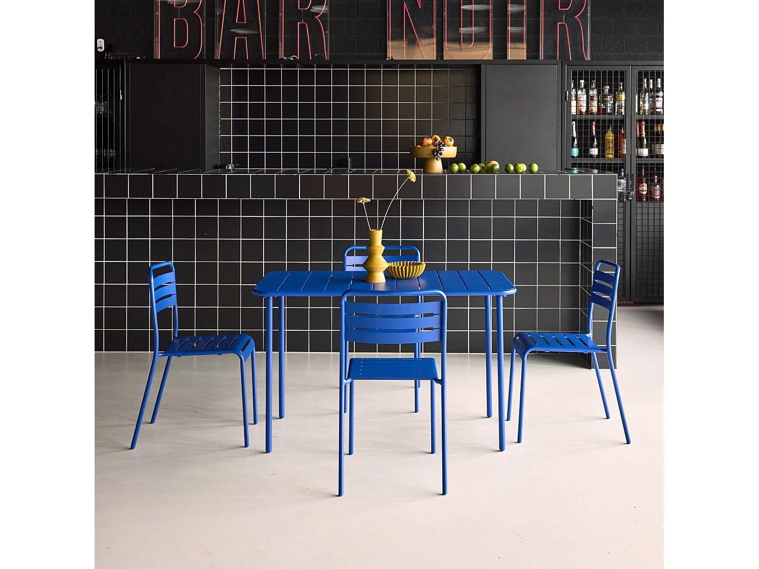 Set tavolo da giardino bistrot in metallo con 4 sedie, 120cm, blu