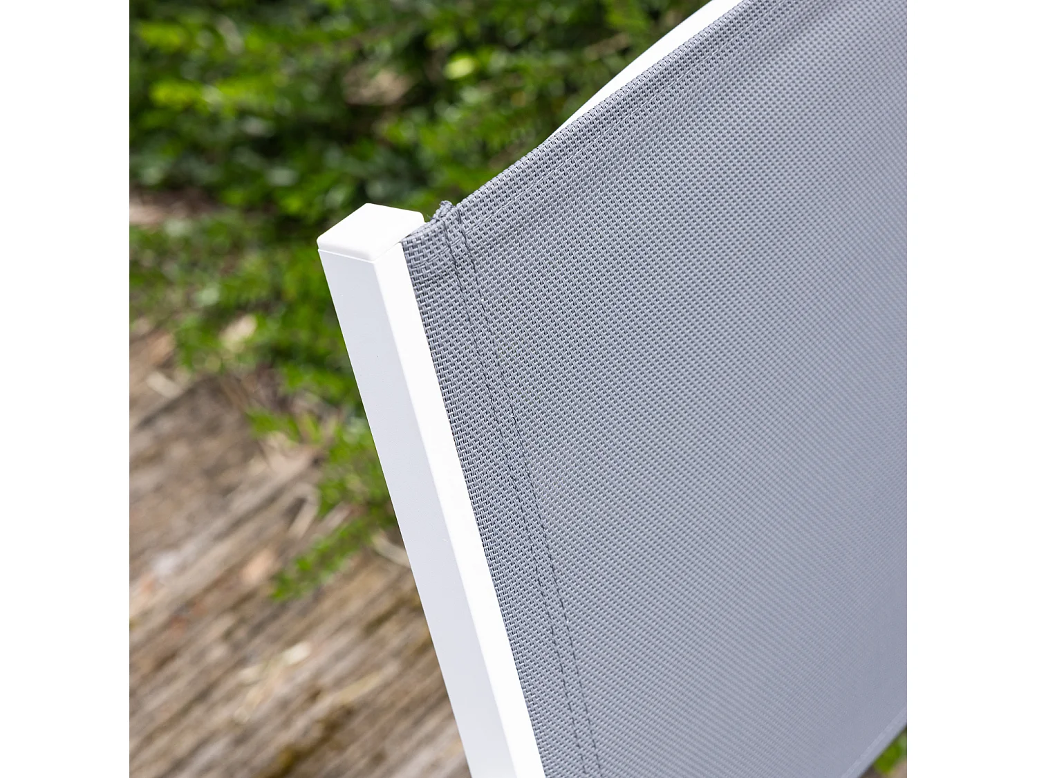 Salon de jardin LAMPEDUSA extensible en textilène gris 8 places - aluminium blanc