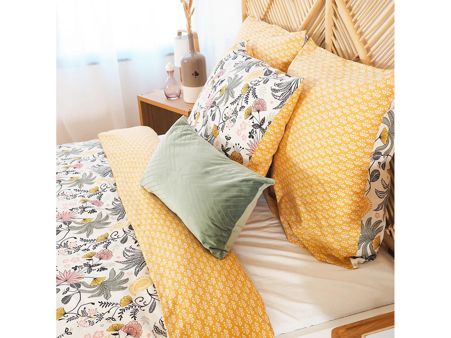 Parure de lit 260x240 cm Satin de coton WAYAN Vert 3 pièces