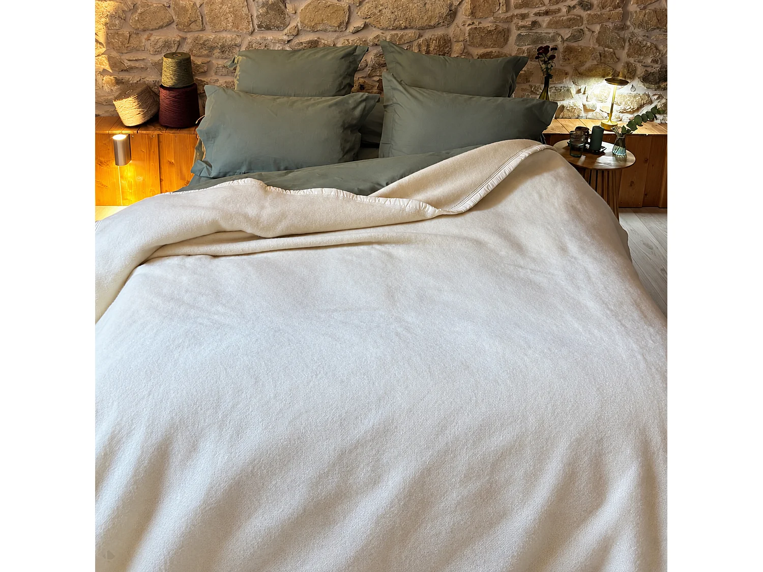 Couverture pure laine vierge Woolmark 500g/m² VOLTA 240x300 cm Blanc Naturel