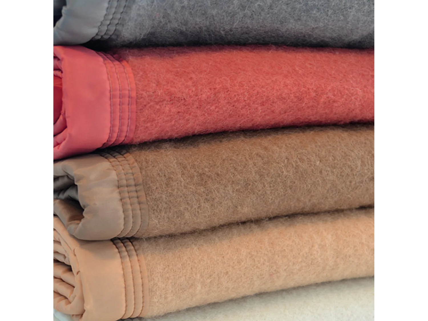Couverture pure laine vierge Woolmark 500g/m² VOLTA 240x260 cm Blanc Naturel
