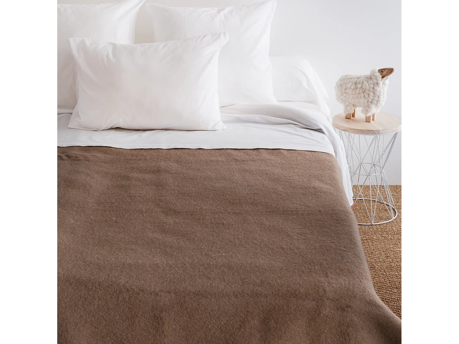 Couverture pure laine vierge Woolmark 500g/m² VOLTA 220x240 cm Marron Chamois