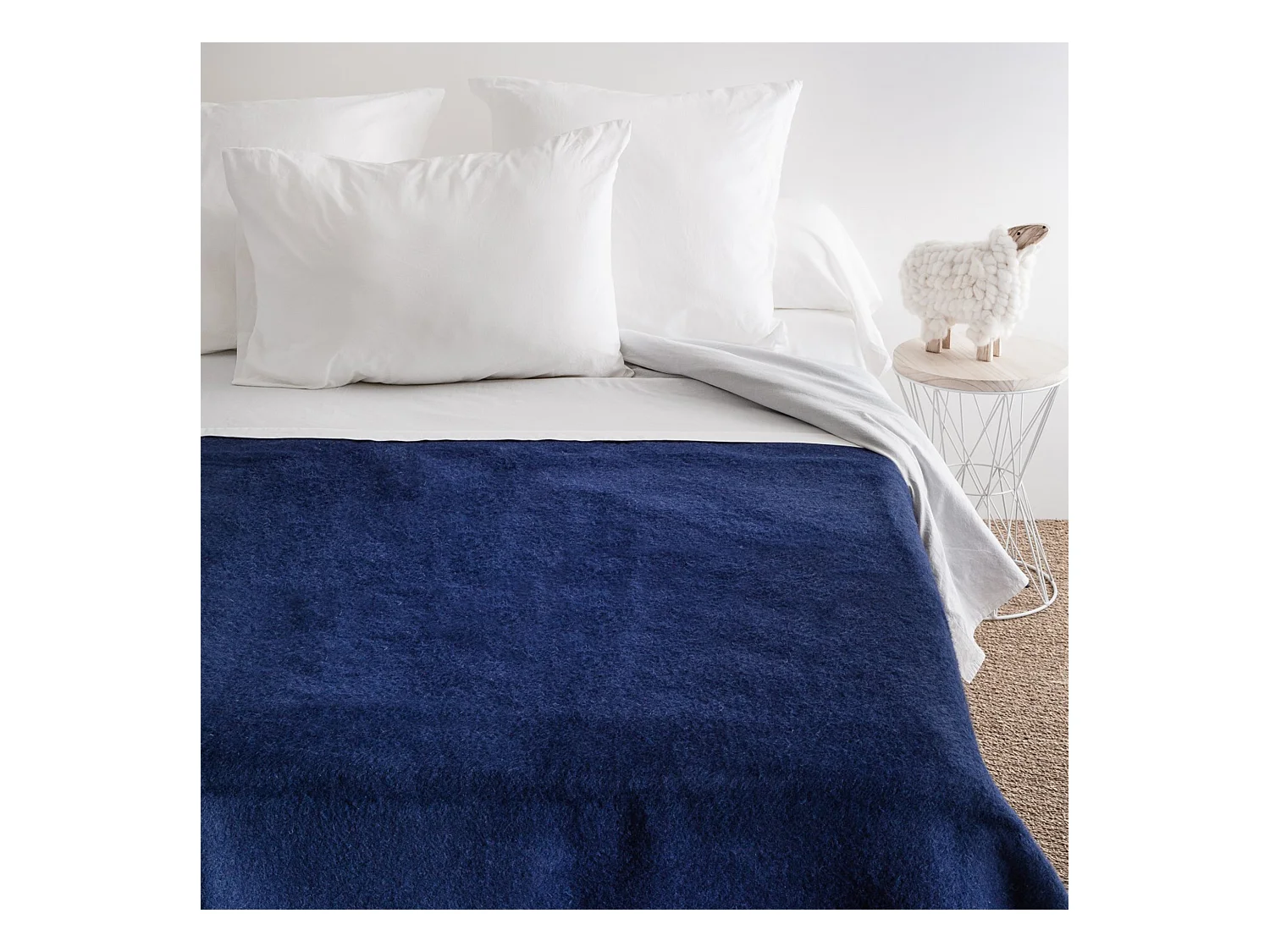 Couverture pure laine vierge Woolmark 500g/m² VOLTA 180x240 cm Bleu Marine/Myosotis
