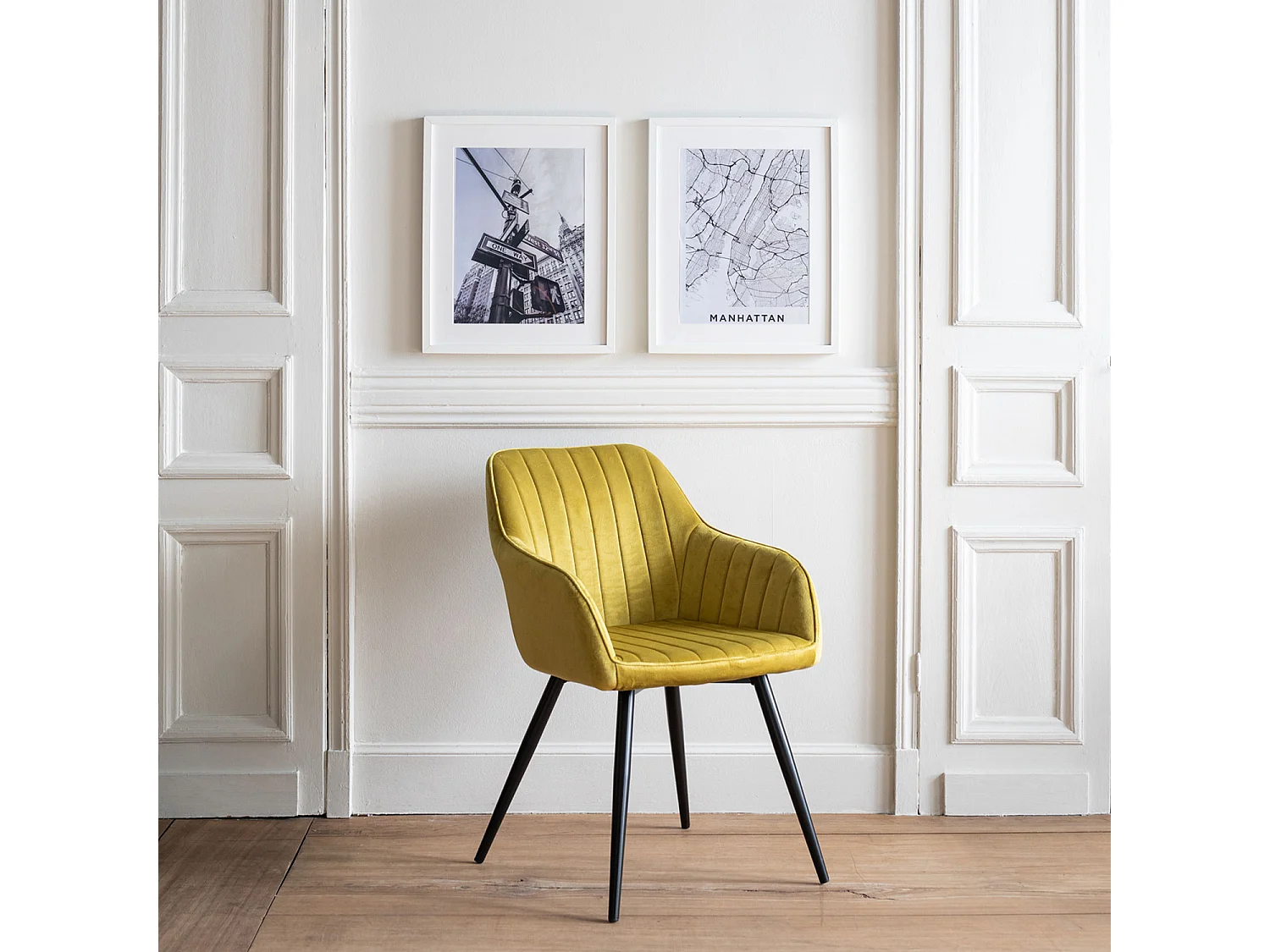 Chaise en velours BERTILLE moutarde