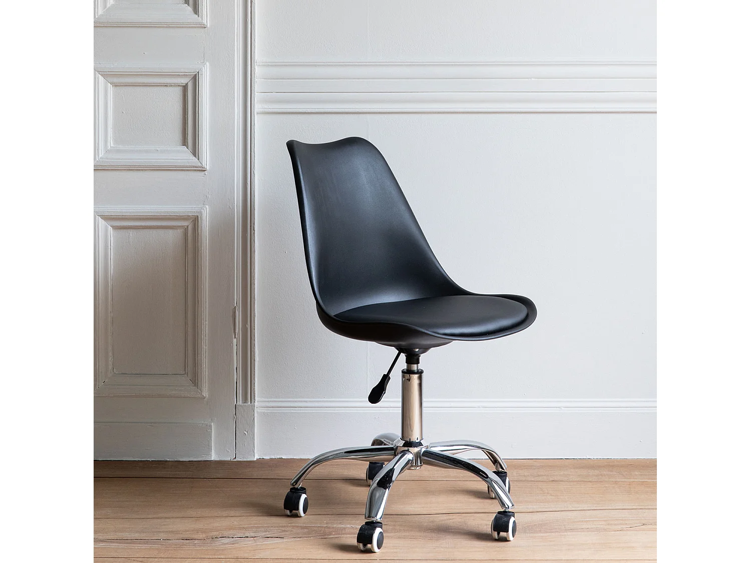 Chaise de bureau réglable en hauteur noire ANNE