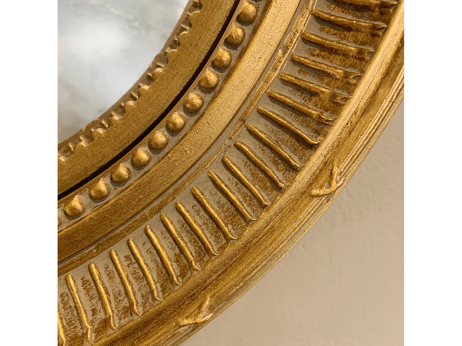 Miroir convexe doré 28cm int et 38cm ext