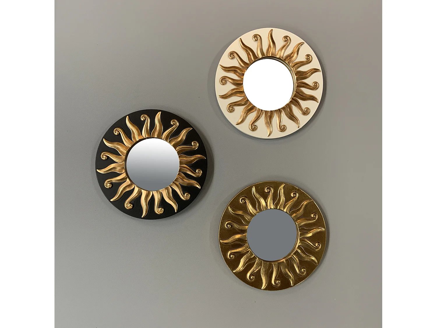 Miroir soleil noir doré diam 17,5cm