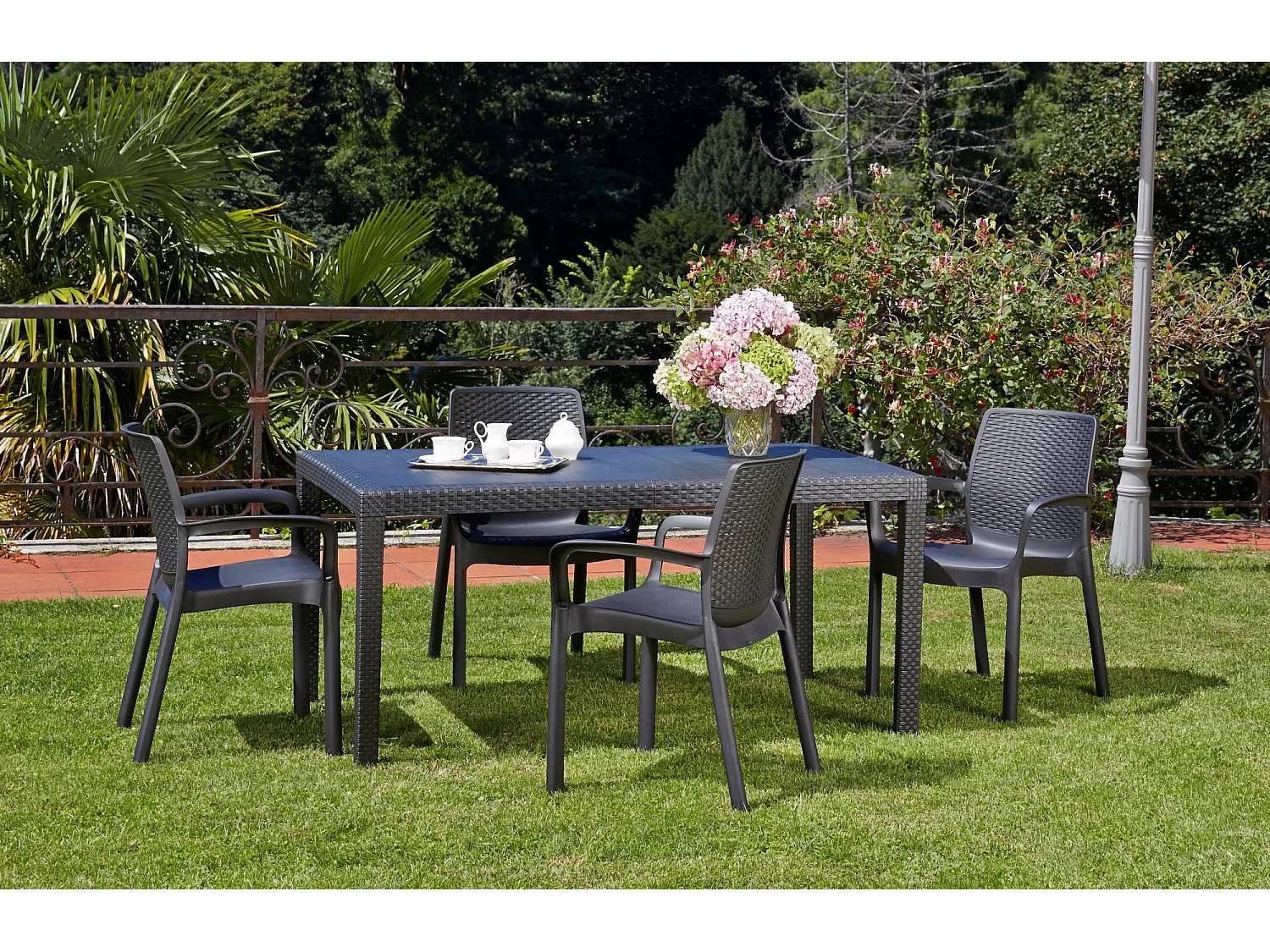 Chaise d'extérieur Torino, Siège de jardin, Chaise pour table à manger, Fauteuil d'extérieur effet rotin, 100% Made in Italy, 54x60h82 cm, Anthracite