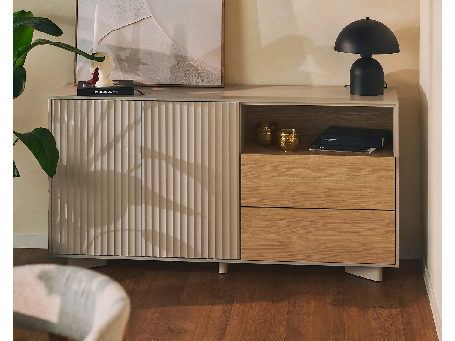 Dressoir met lades en geribbelde front kasjmiergrijs / eikenlook – 156 cm – DISTRIA