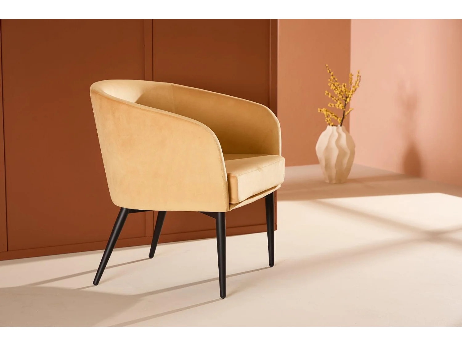 Fauteuil Design en Velours "Fluffy" 70cm Jaune