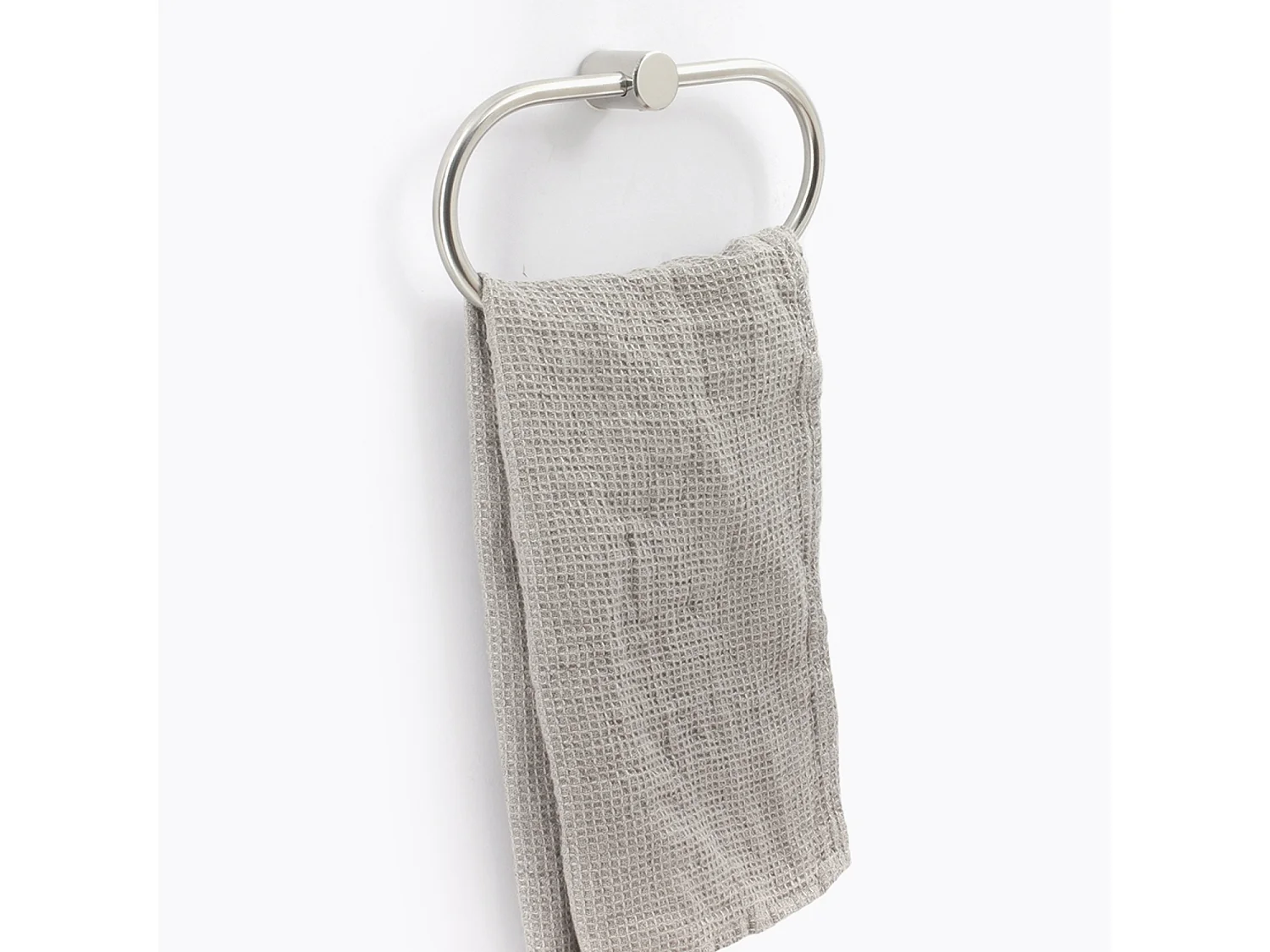 Anneau porte-serviette Piccolo en inox brillant - BATHBAZAAR