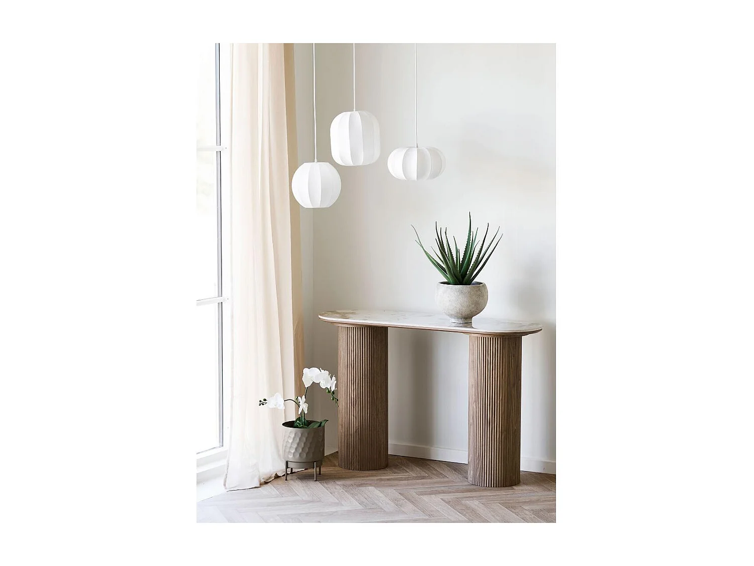 Isa sidetable keramiek wit.