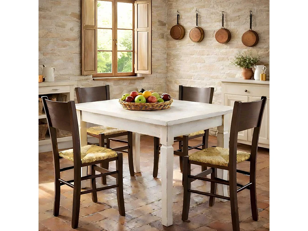 Sillas de comedor Lucy, juego de 2, en madera de nogal oscuro con asiento de paja.