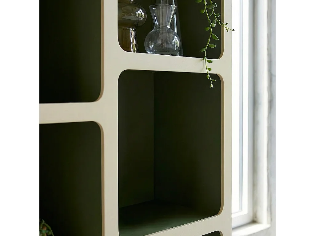 Etagère bibliothèque organique décor bois 8 compartiments kaki - Agatha