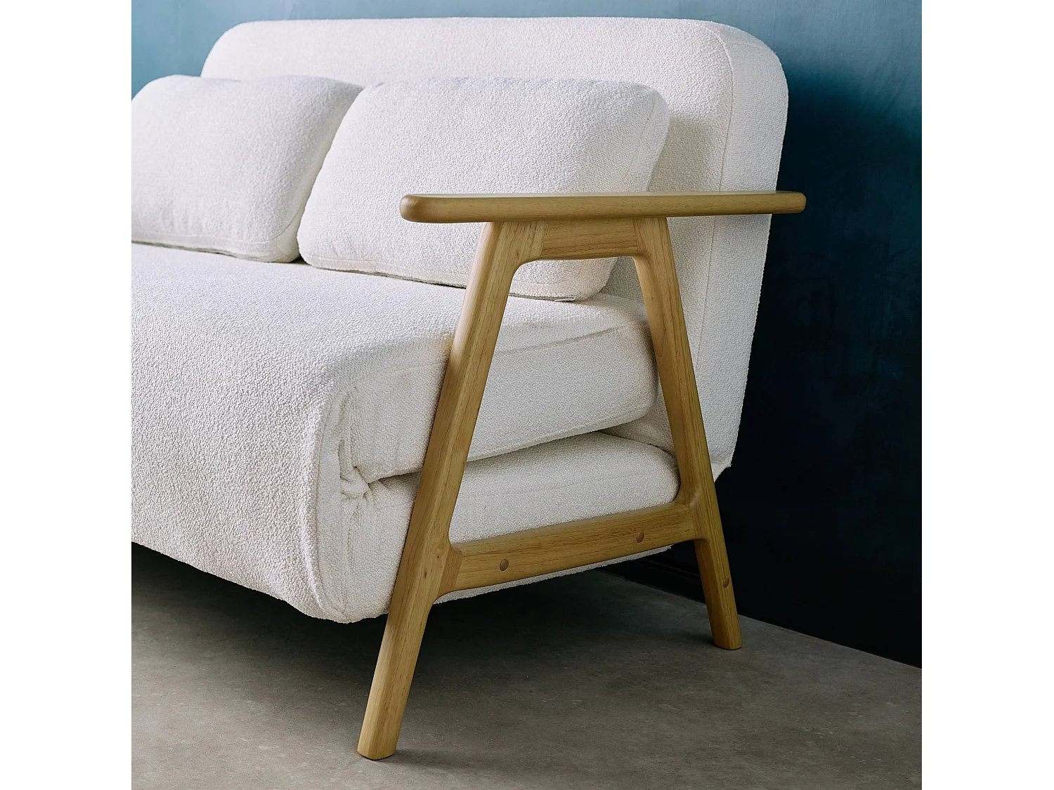 Banquette canapé convertible 2 places bois d'hévéa et bouclette texturée crème L 133 x P 81 x 84cm - Sven