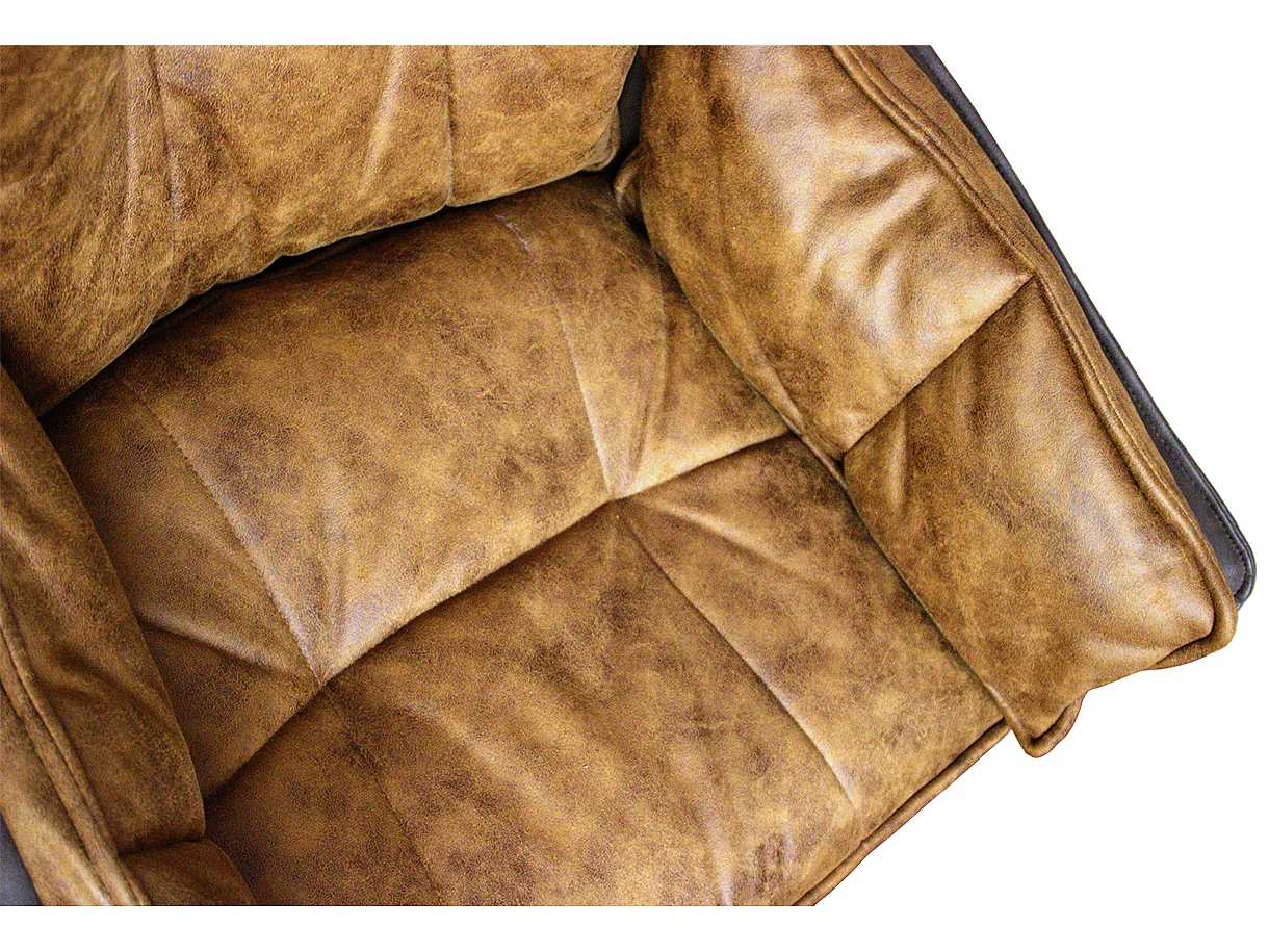 Poltroncina girevole ecopelle color cuoio struttura metallo