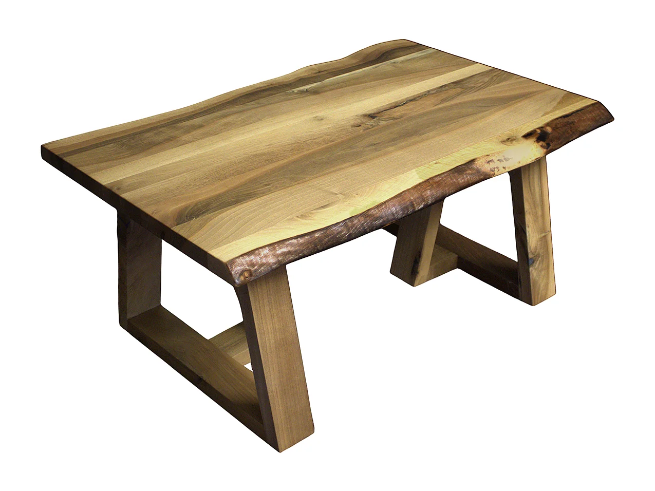 Tavolo club artigianale in legno massello di noce, forma e venature naturali con relative gambe abbinate