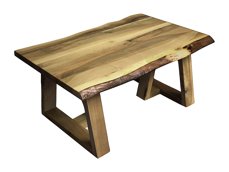 Tavolo club artigianale in legno massello di noce, forma e venature naturali con relative gambe abbinate