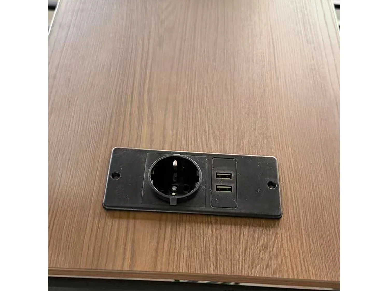 Lit superposé 90x200 cm - 3 couchages - avec bande lumineuse LED - équipé de 2 ports USB + 1 prise électrique - avec bureau - noir (matelas non inclus)