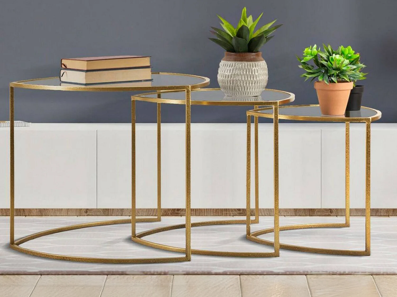 Table basse Adrian, Table basse, Porte-revues pour canapé, Etagère de salon, 60x60 h50 cm, Or