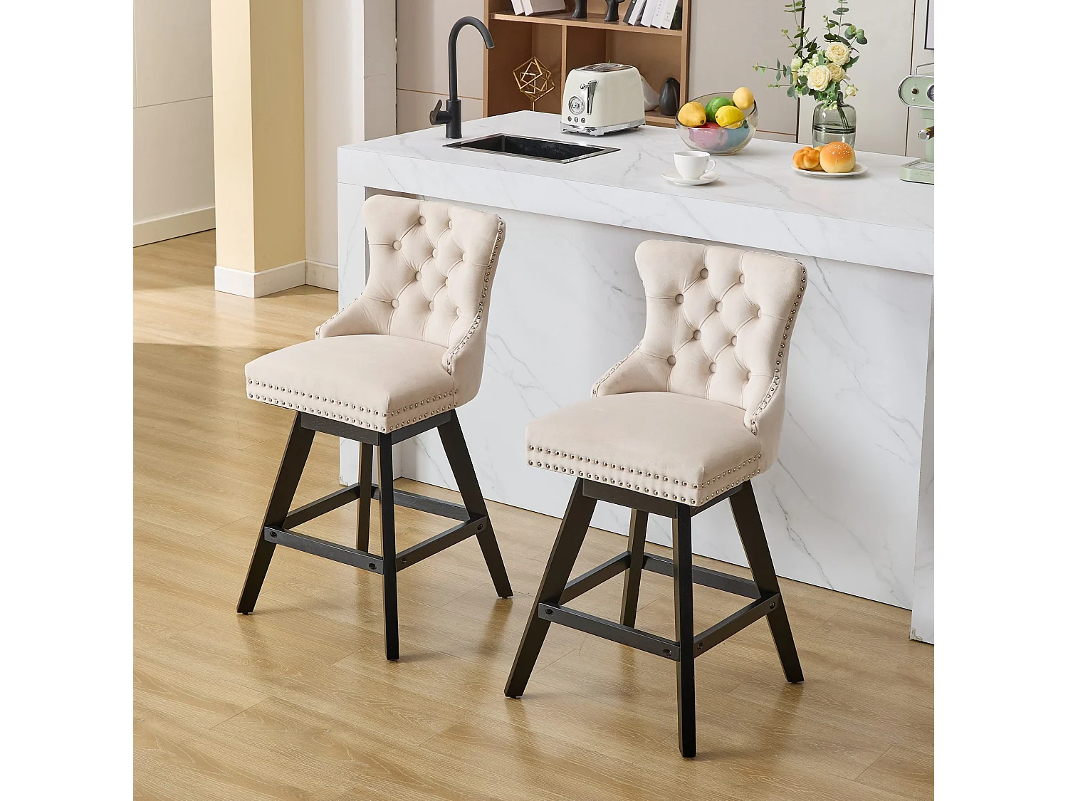 Lot de 2 tabourets de bar en velours - Pieds en bois - Beige