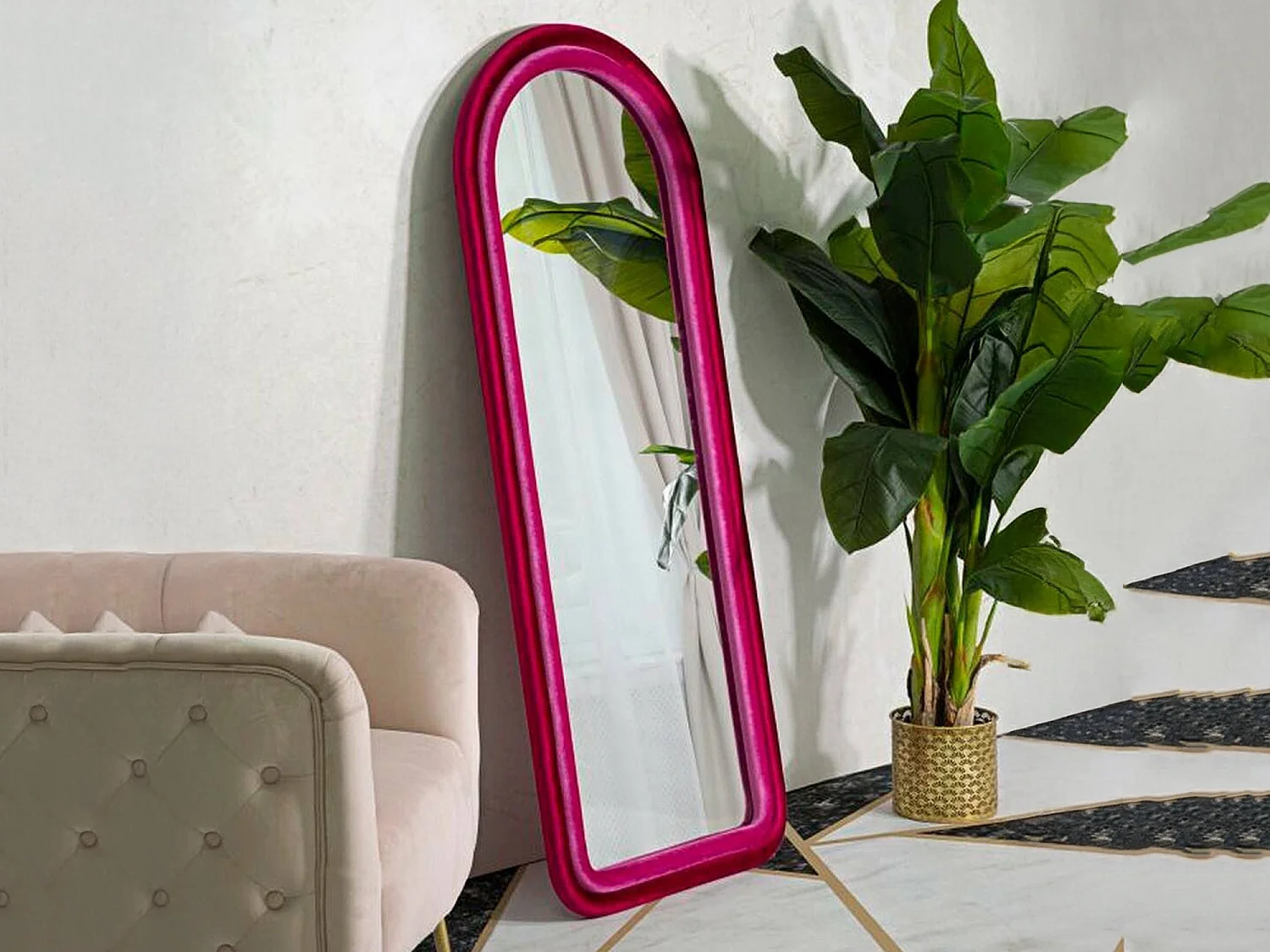 Miroir Segal, Verre miroité, Objet d'ameublement mural, Décoration avec miroir, 60x4 h160 cm, Fuchsia
