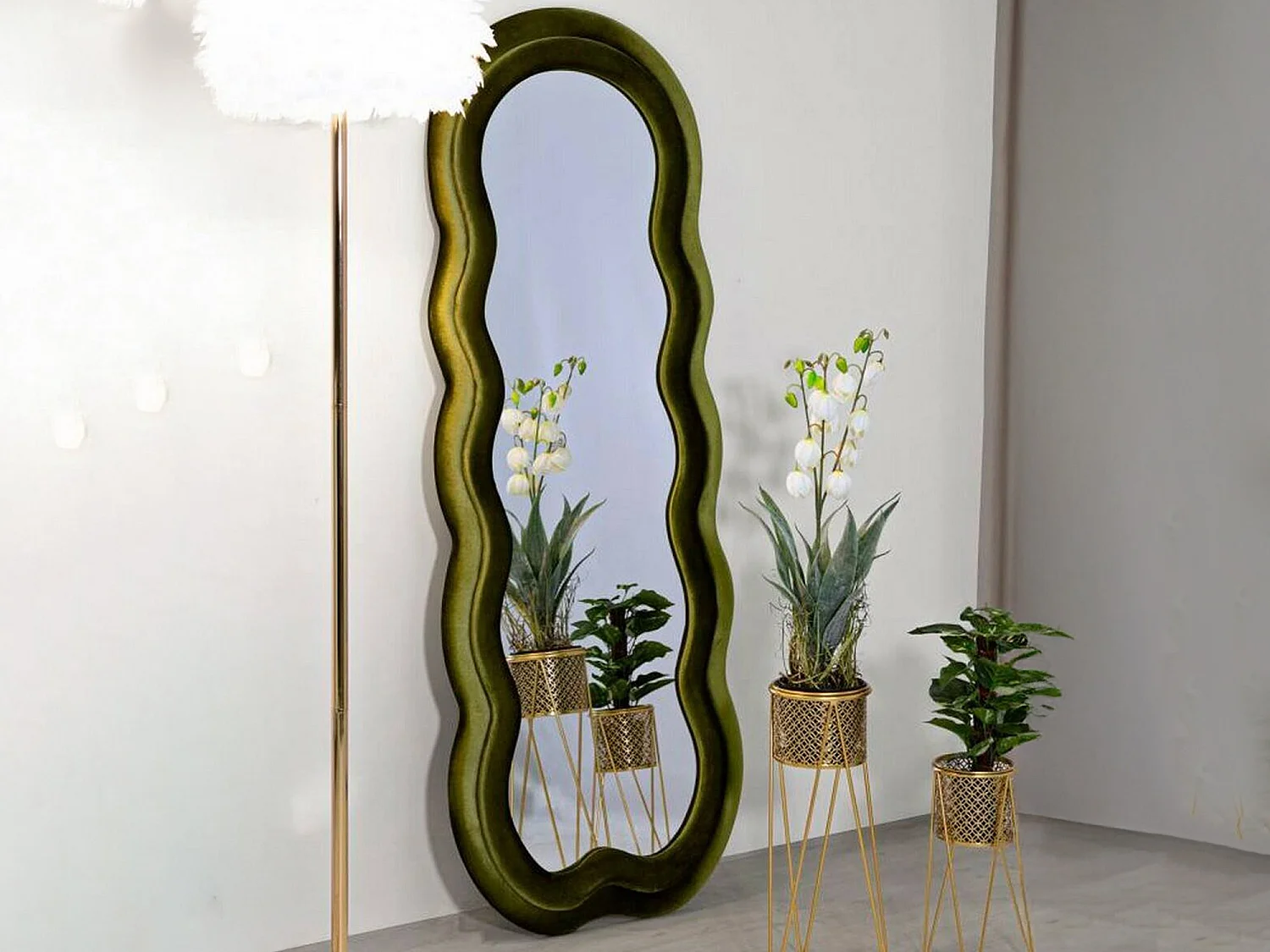 Miroir Marylin, Verre miroité, Objet d'ameublement mural, Décoration avec miroir, 60x4 h160 cm, Vert