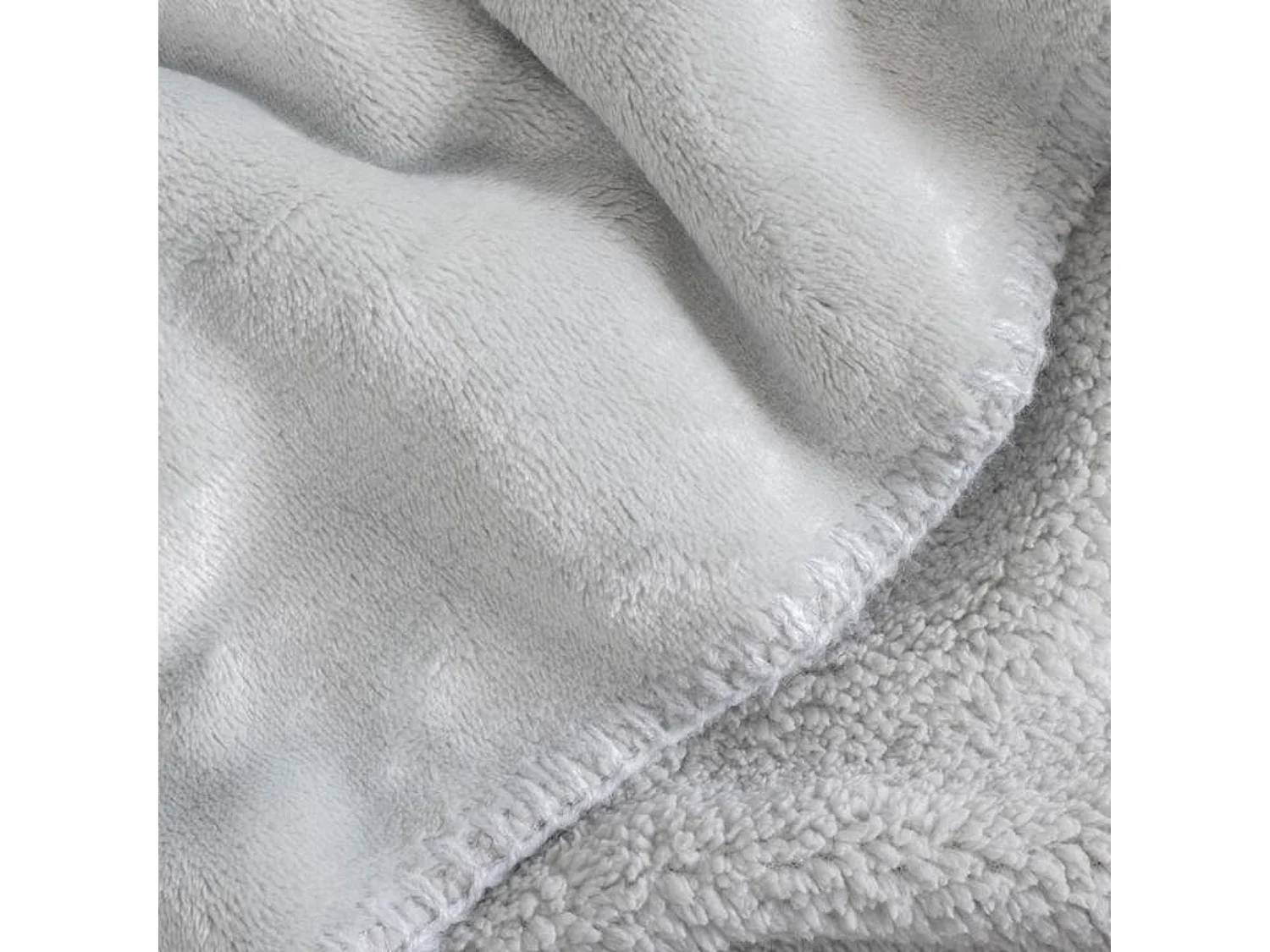 Manta plaid gris claro 130x170cm SMOOTIK - SACASA