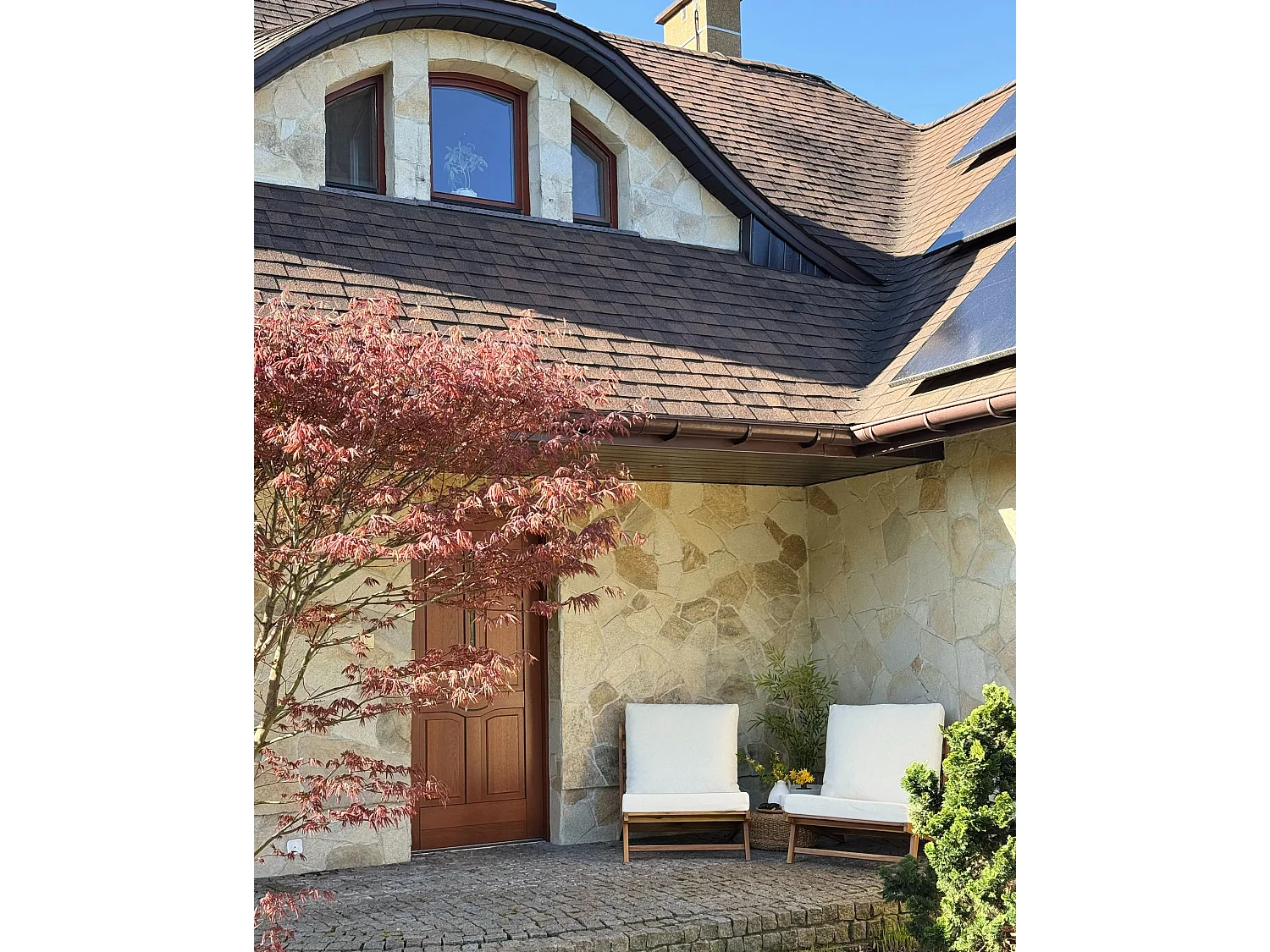 Lot de 2 chaises de jardin avec coussins MICCIANO Acacia Blanc cassé