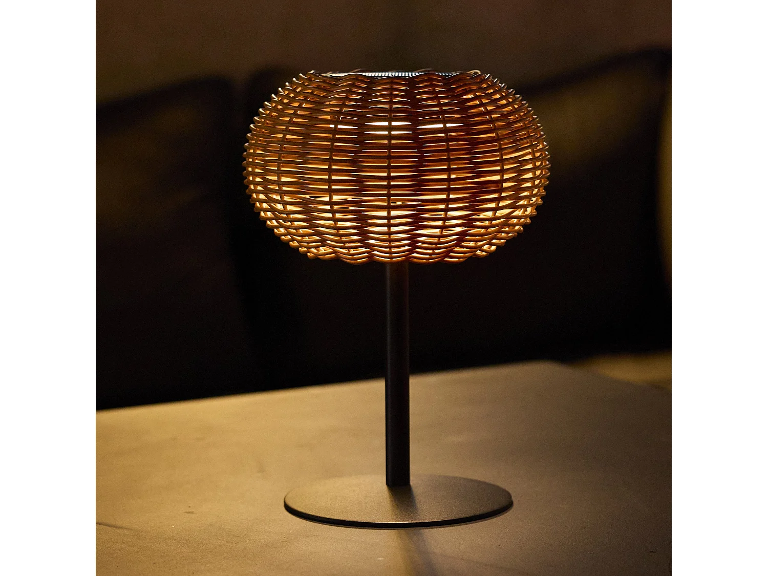 Lampe de table solaire SAMIRA SOLAR polyrotin H25cm